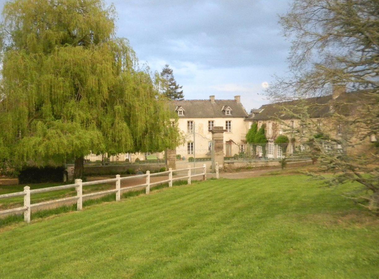 Nonant Chambres D'Hotes Manoir Du Chene מראה חיצוני תמונה